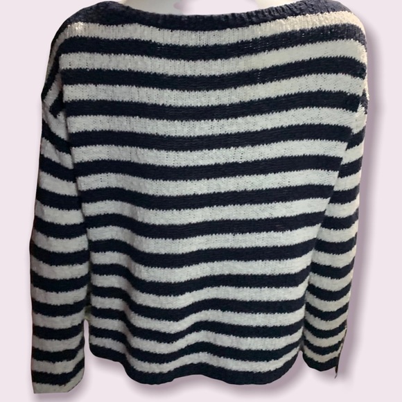TALULA NAVY AND WHITE CROPPED SWEATER - Picture 3 of 5